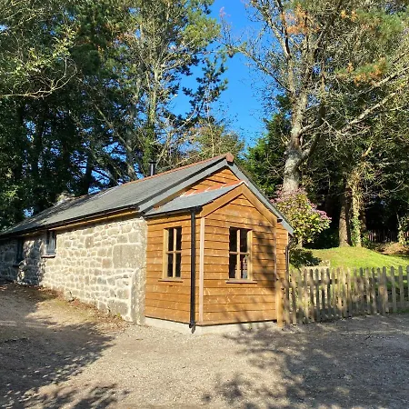 Dog Friendly Studio W/woodland & Lake @coskewis Helston